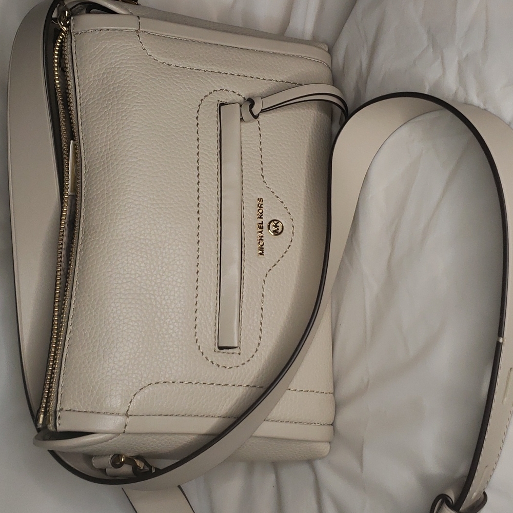 Michael Kors crossbody sand